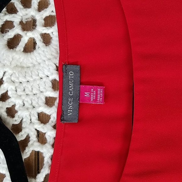 Vince Camuto High Low Flowy Top - Picture 4 of 7